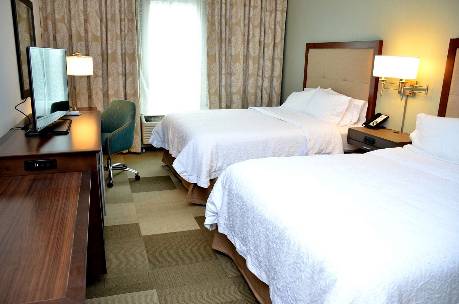 hampton inn and suites deland