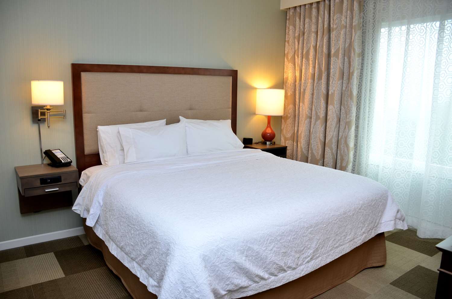 hampton inn and suites deland