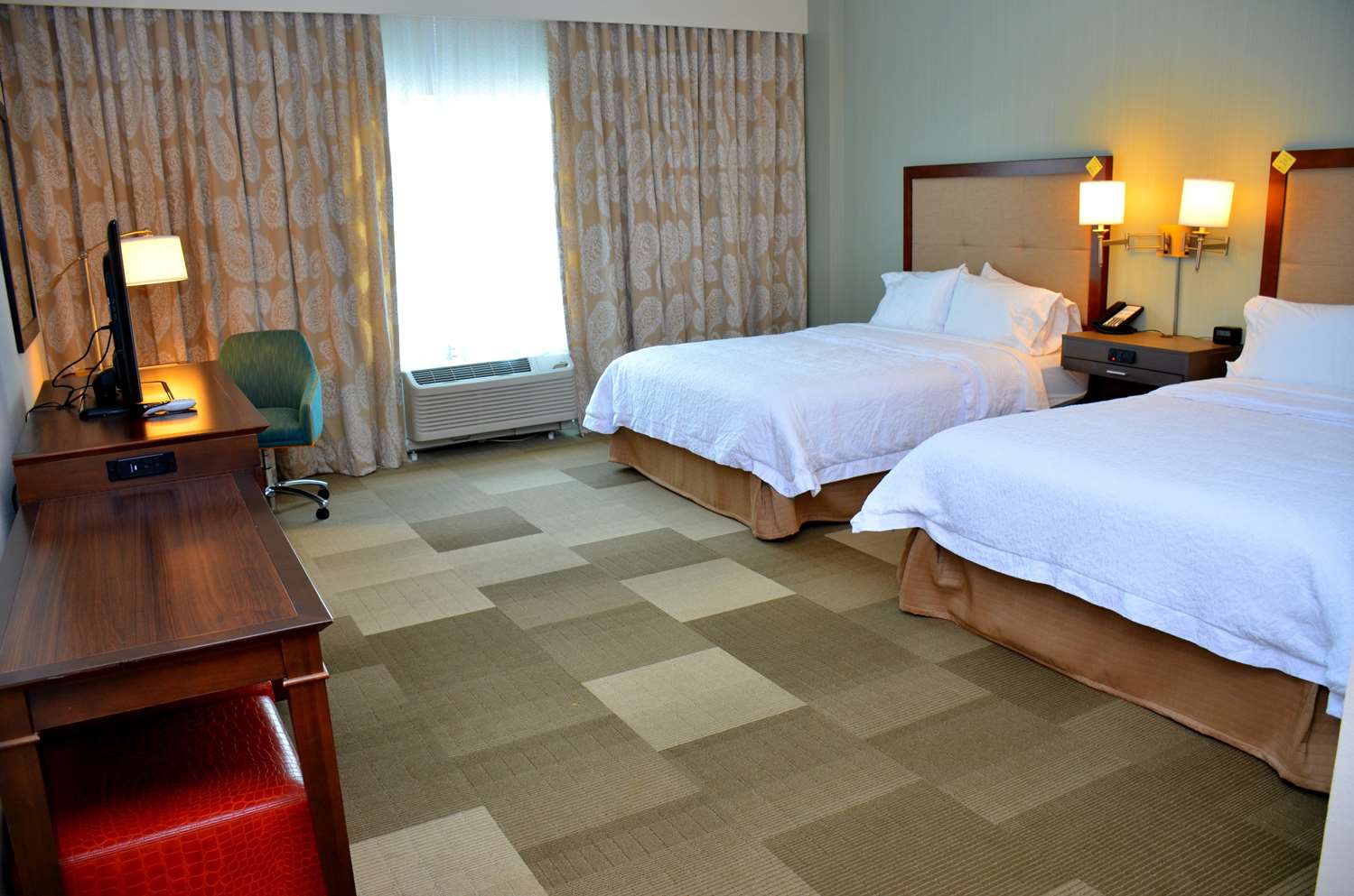 hampton inn and suites deland