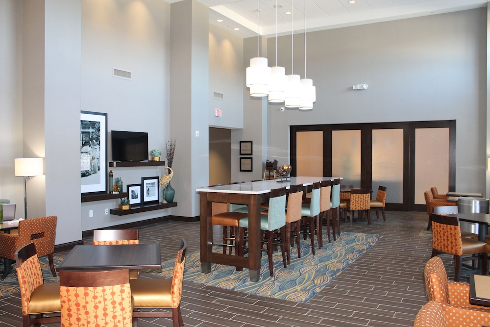 hampton inn and suites deland