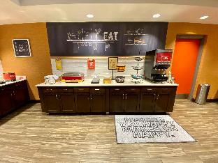 hampton inn and suites deland