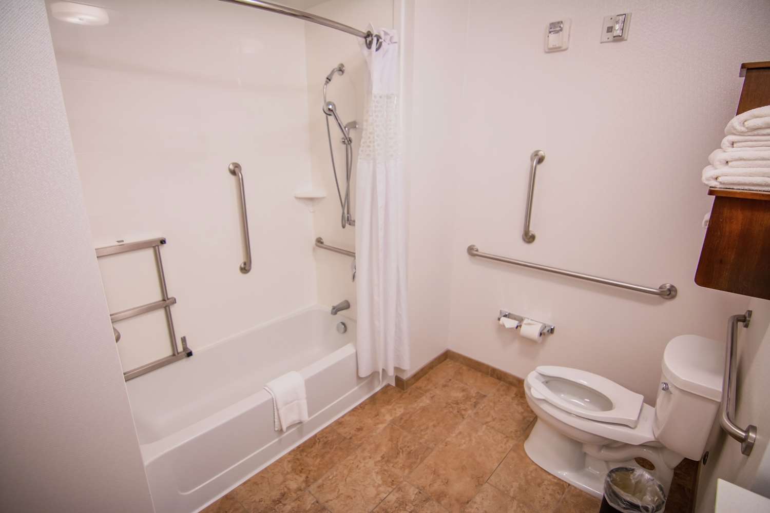 hampton inn and suites dallas frisco north fieldhouseusa