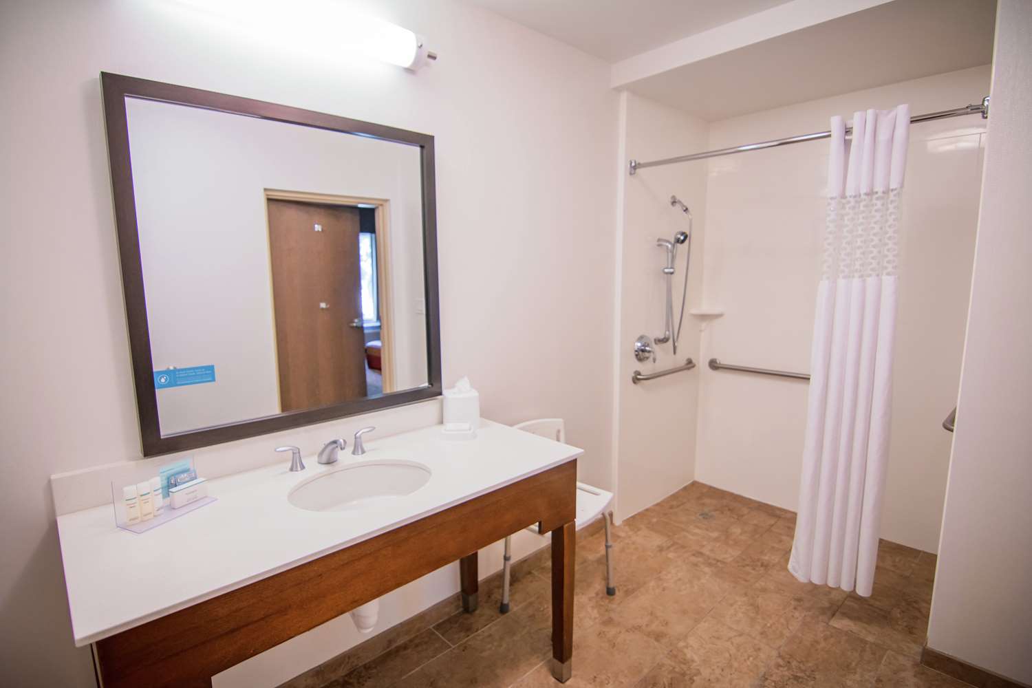 hampton inn and suites dallas frisco north fieldhouseusa