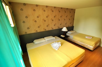 dynasty tourist inn