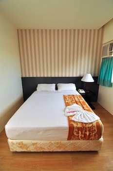 dynasty tourist inn