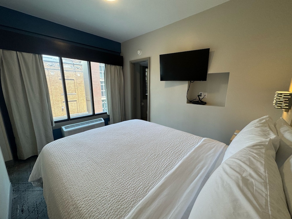 holiday inn express and suites atlanta downtown by ihg