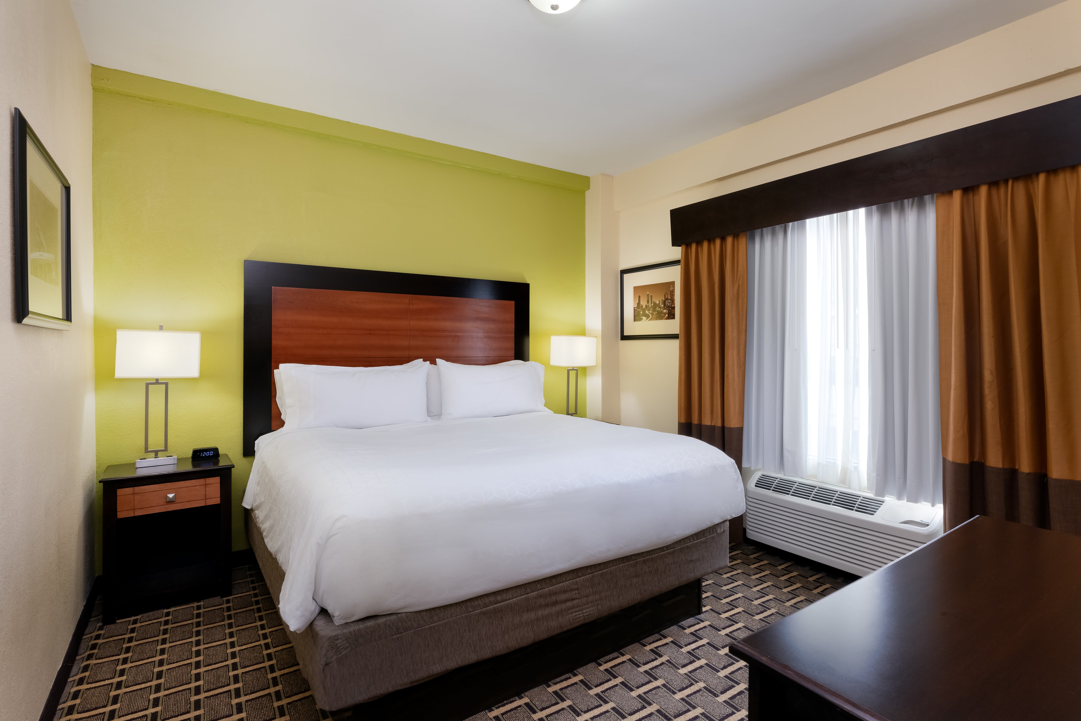holiday inn express and suites atlanta downtown by ihg