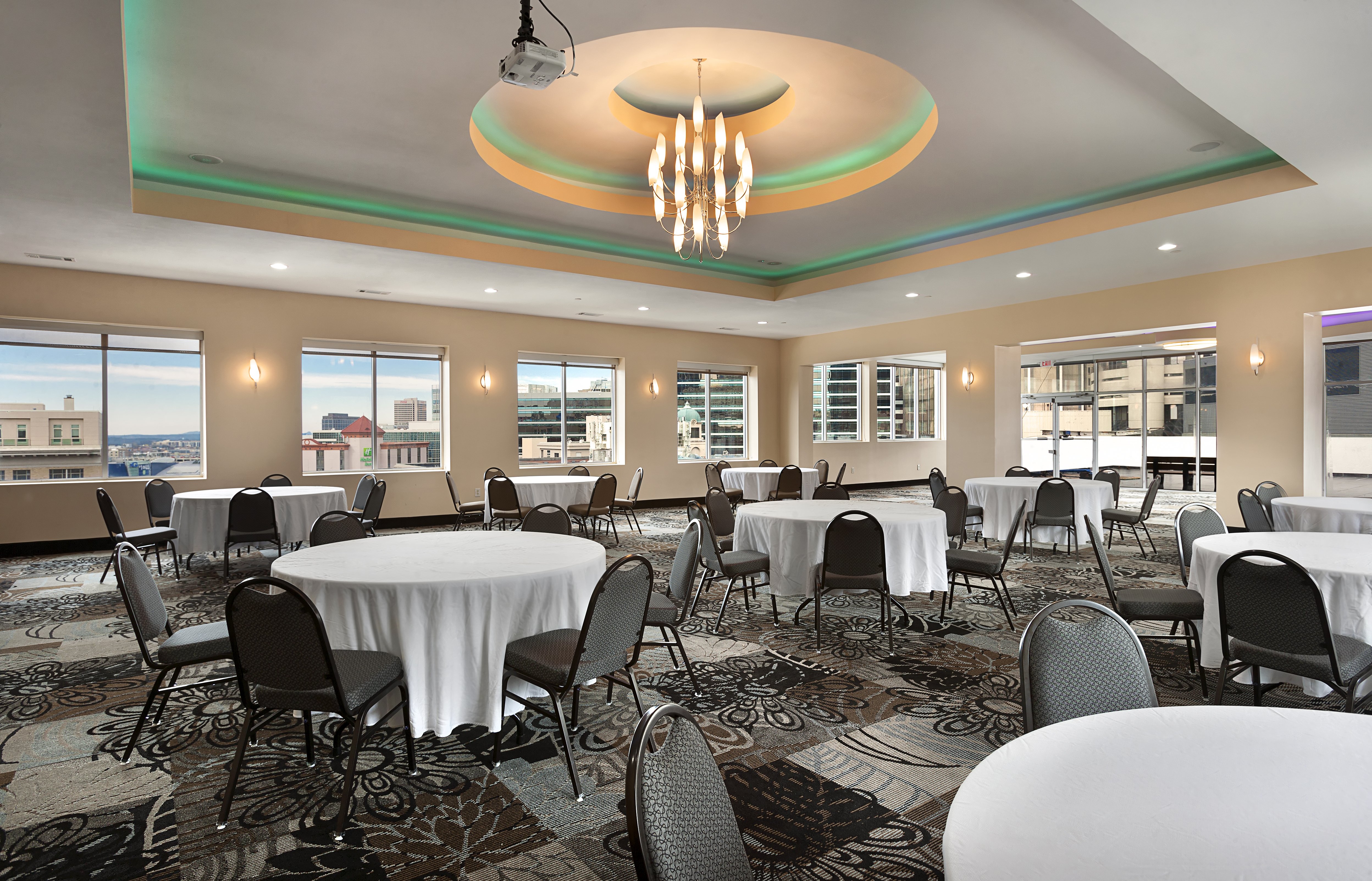 holiday inn express and suites atlanta downtown by ihg