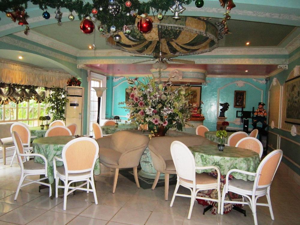 europa mansionette inn