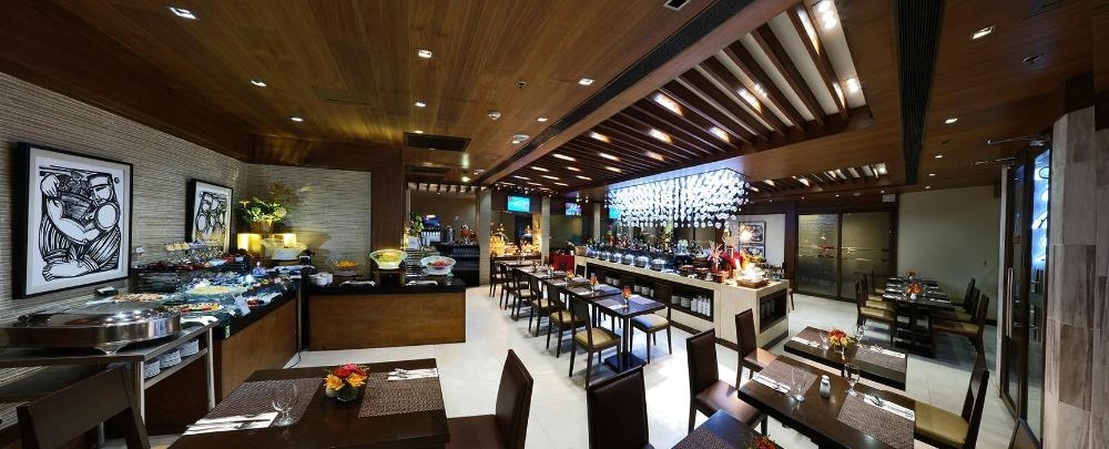 golden prince hotel and suites