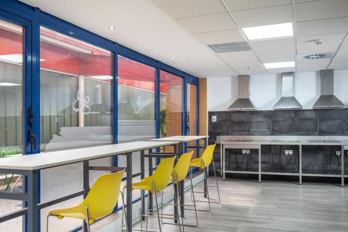 albergue juvenil colegio mayor galileo galilei