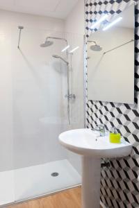 albergue juvenil colegio mayor galileo galilei