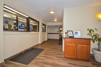 days inn by wyndham southern hills oru