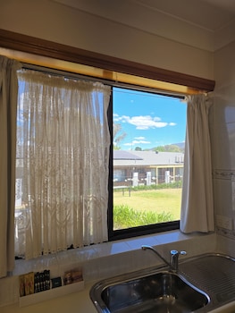 tumut valley motel