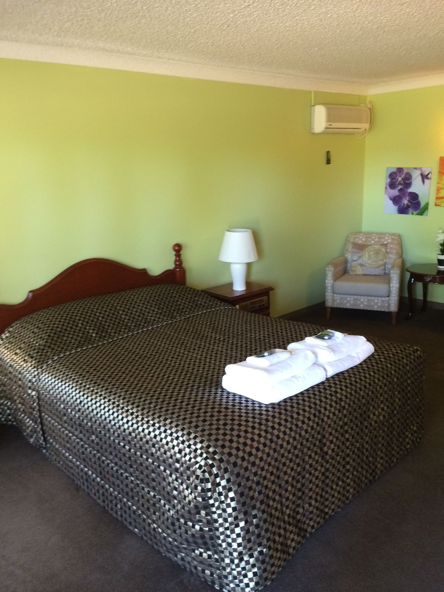 tumut valley motel