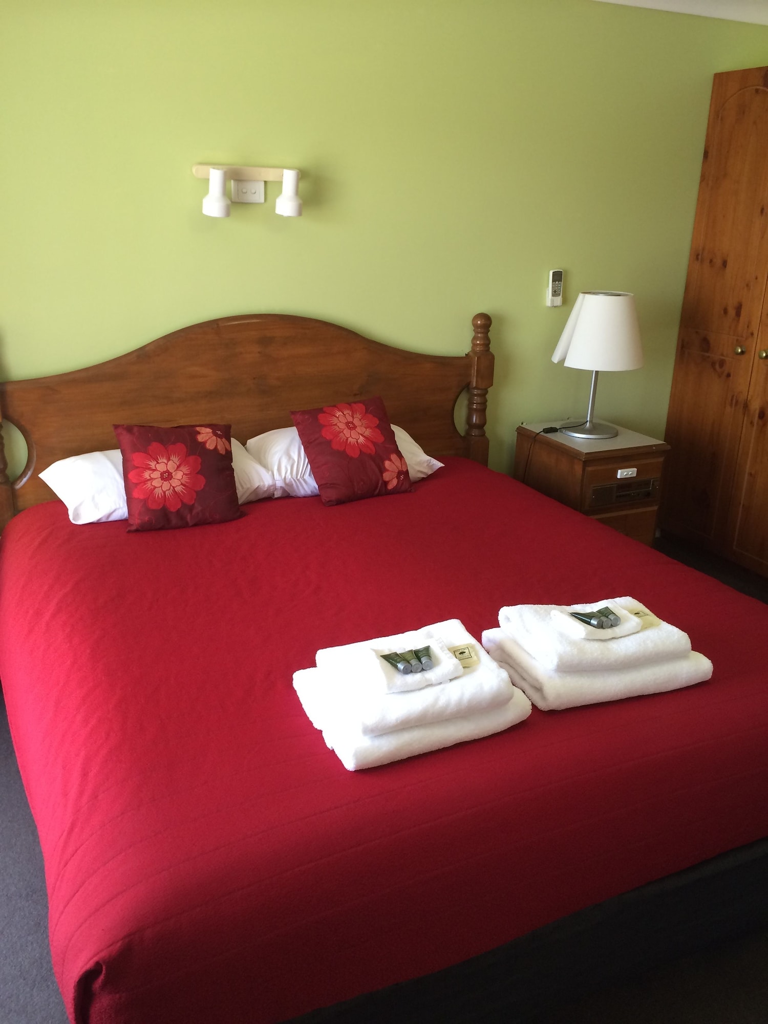 tumut valley motel