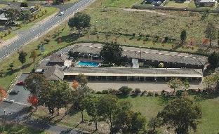 Tumut Valley Motel,Little River>>Gundagai,4 star