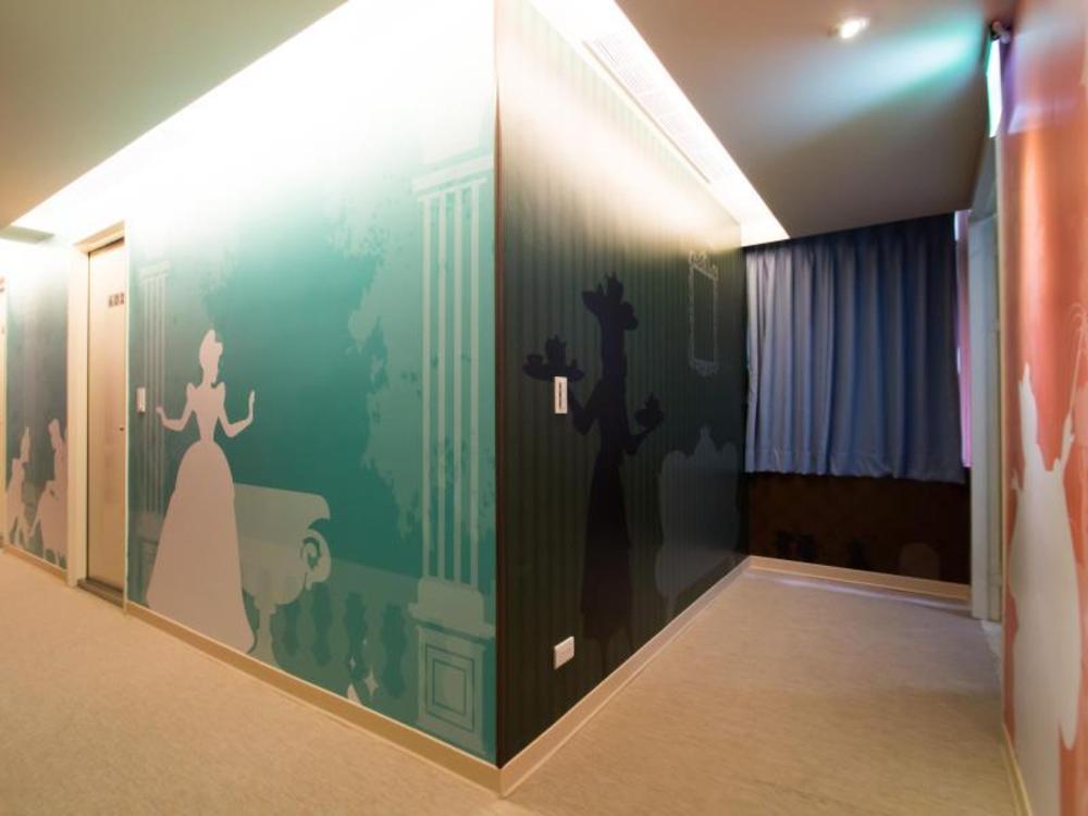 morwing hotel fairy tale