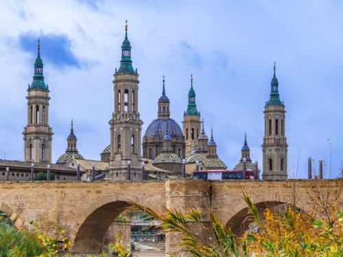 Apartamentos El Pilar Suites 3000,Near Basilica De Nuestra Senora Del Pilar,3 star