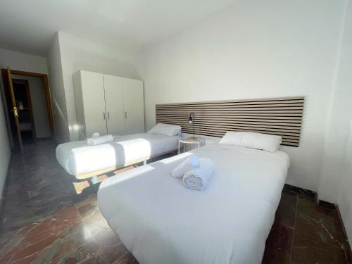 Apartamentos El Pilar Suites 3000,Near Basilica De Nuestra Senora Del Pilar,3 star