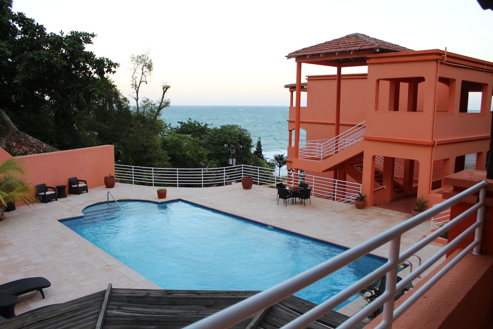rival hotel