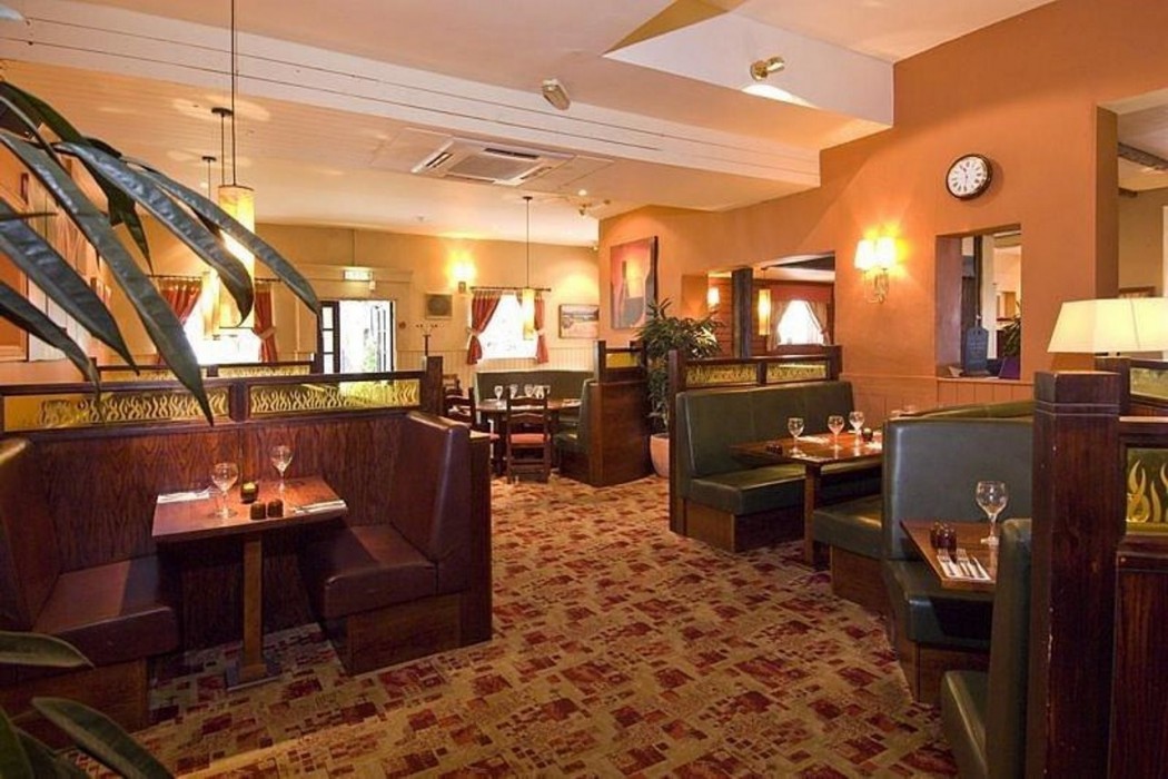 premier inn tring