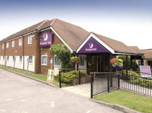 premier inn tring