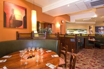 premier inn tring
