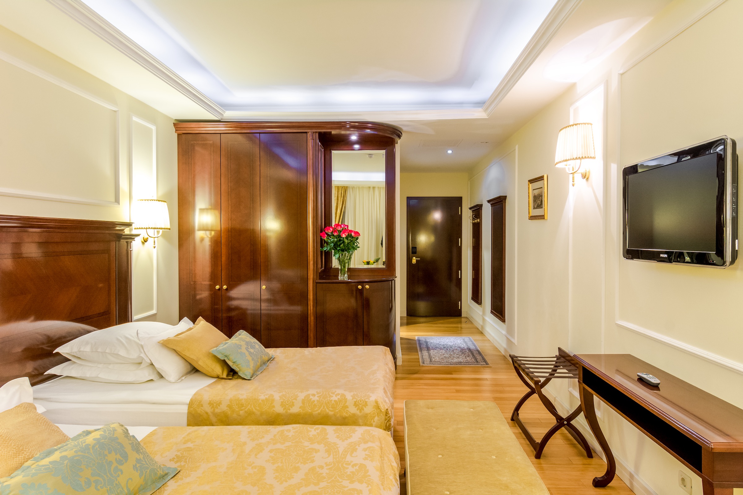 hotel president solin