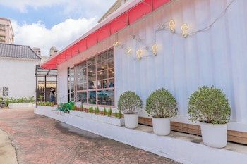 lilai travel lilia motel