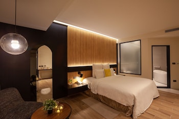 lilai travel lilia motel