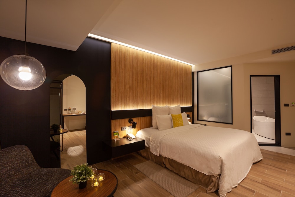 lilai travel lilia motel