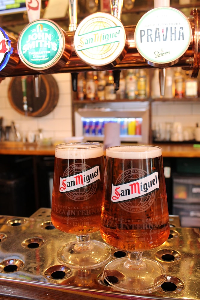 the black lion hotel