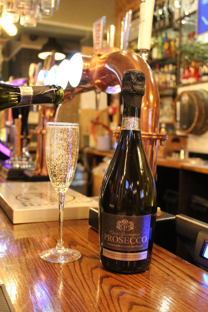 the black lion hotel