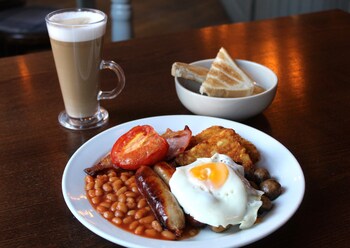 the black lion hotel