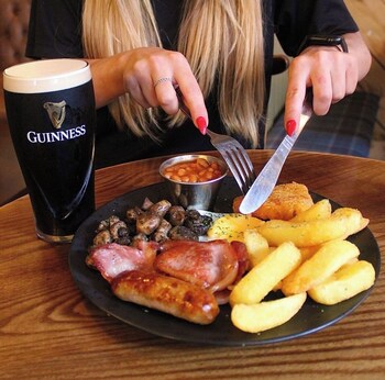 the black lion hotel