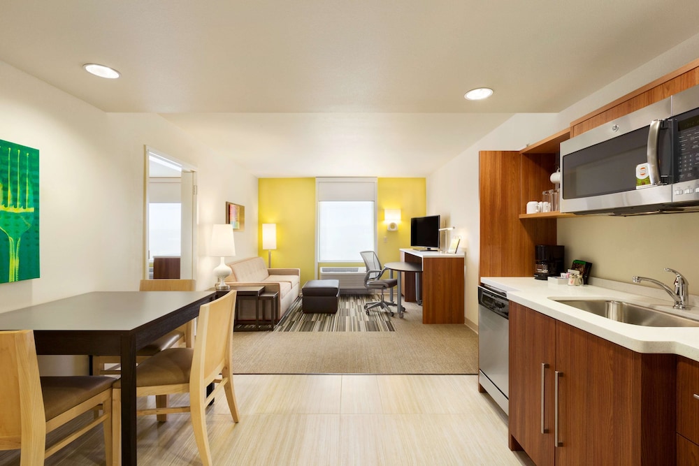 home2 suites by hilton farmington bloomfield