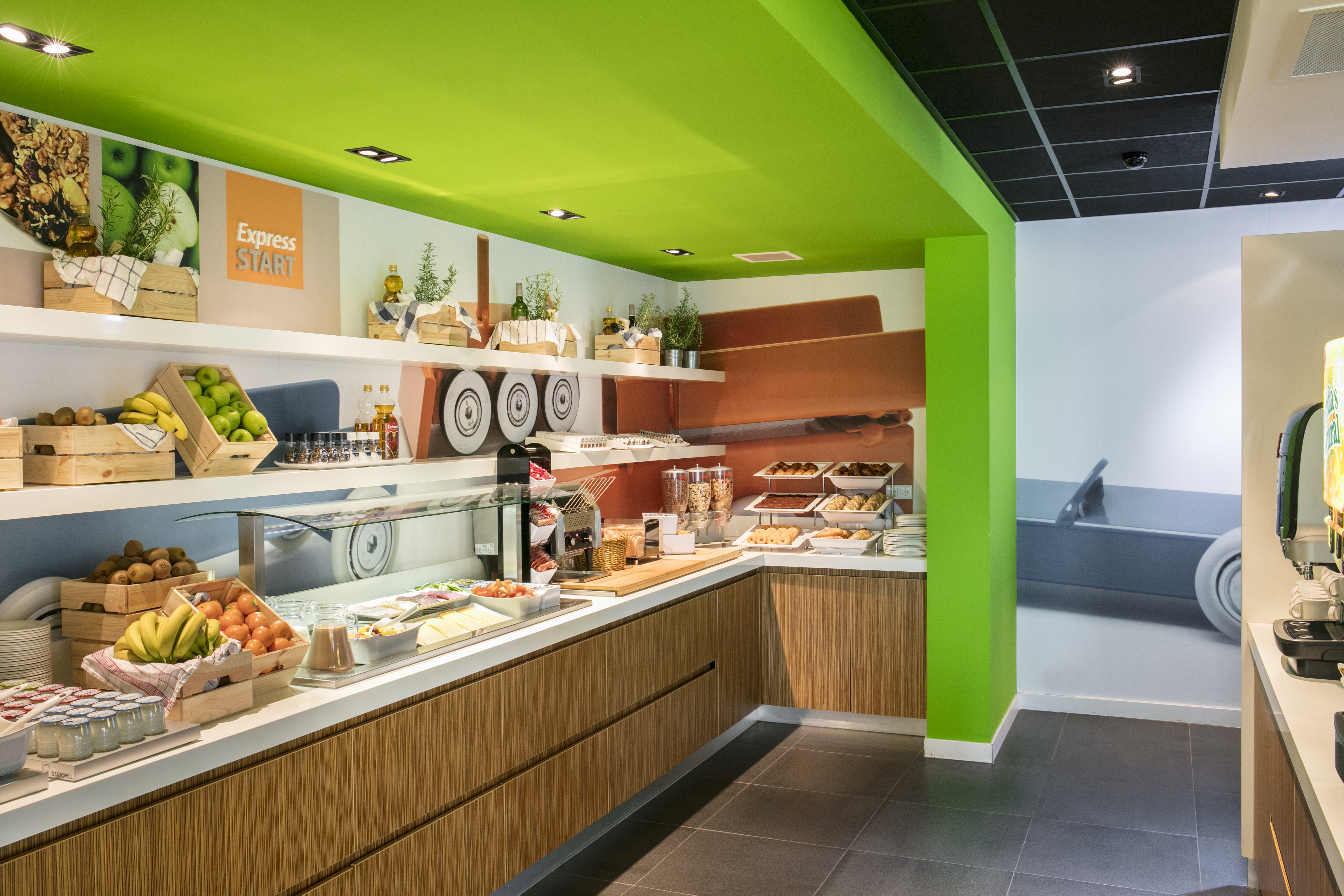 holiday inn express utrecht papendorp by ihg