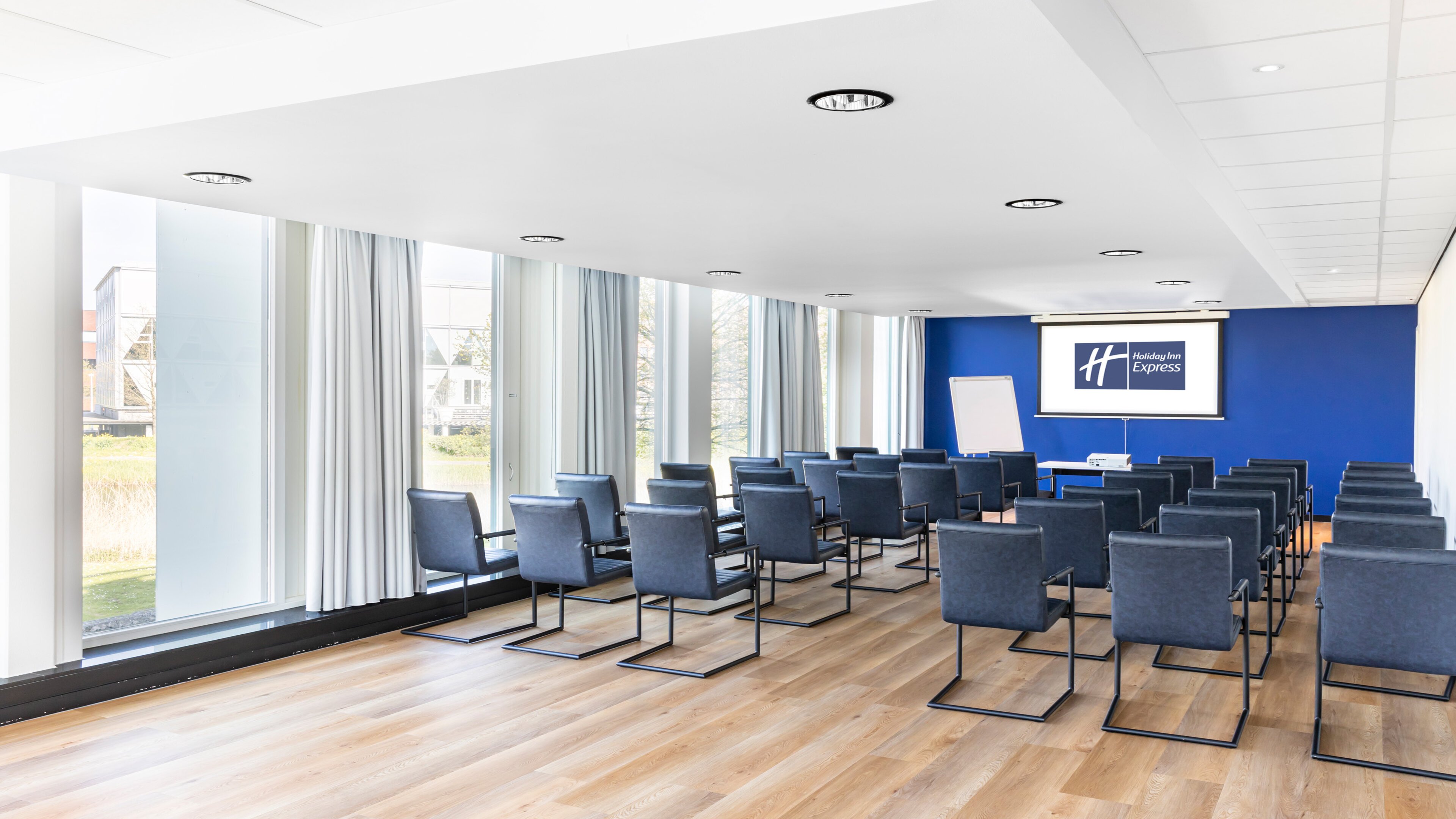 holiday inn express utrecht papendorp by ihg