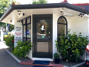 hacienda motor lodge