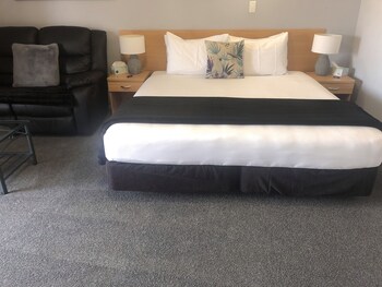 hacienda motor lodge