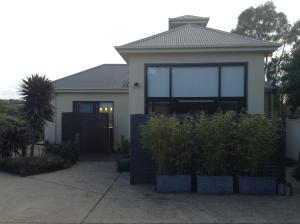 hilltop apartments phillip island adults only