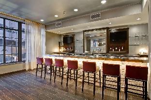 hampton inn and suites cincinnati downtown