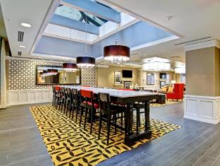 hampton inn and suites cincinnati downtown