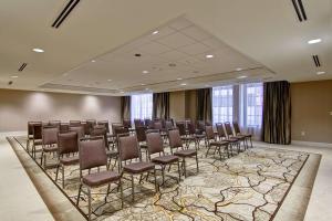 hampton inn and suites cincinnati downtown