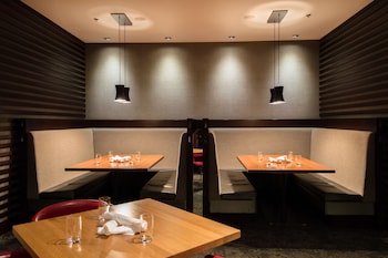 coast coal harbour vancouver hotel by apa