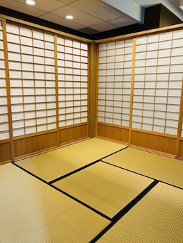 coast coal harbour vancouver hotel by apa