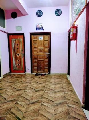 Garib Nawaz Guest House Khuldabad Maharashtra,,5 star