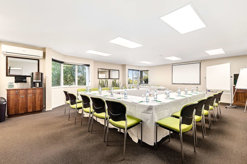 hotel elms christchurch ascend hotel collection