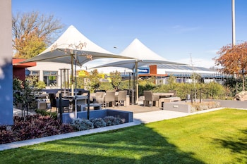Hotel Elms Christchurch, Ascend Hotel Collection,Papanui>>Christchurch,4 star
